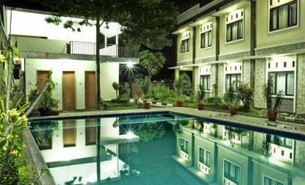 Gumilang Hotel - Housity