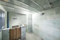 호텔 빠레브 - 스파