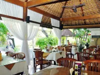 Puri Dewa Bharata Hotel & Villas Hotels near Nakula