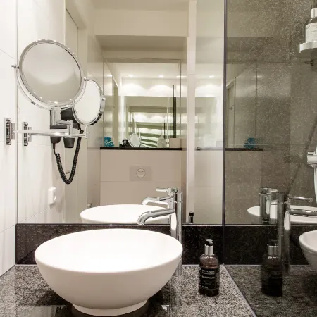 Motel One Berlin Mitte Отели рядом с достопримечательностью «Станция метро Moritzplatz»