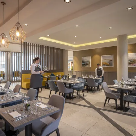 Maldron Hotel Glasgow City Отели рядом с достопримечательностью «Библиотека Митчелл»