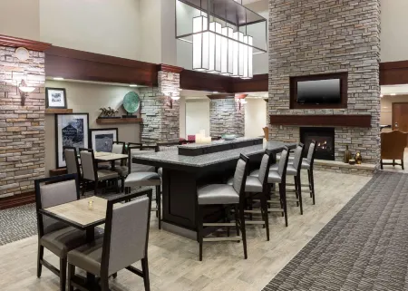 Hampton Inn & Suites Colorado Springs/I-25 South Отели в г. Стратмур