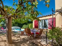 Mas de l'Oulivier Hotels near Roussillon
