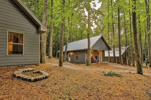 Villas at Gingershack Farms Hotels in East Ellijay