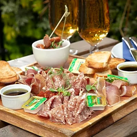 The Eccleston Hotel, BW Signature Collection Отели рядом с достопримечательностью «Ноузли-роуд»