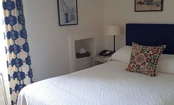 Bridgend Hotel
