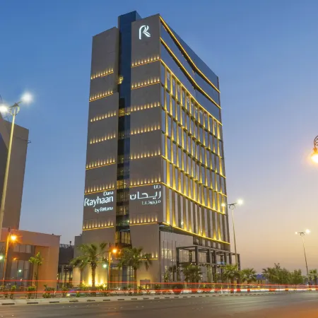 Rotana Corniche