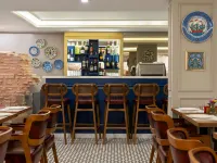 Royan Hotel Hagia Sophia Istanbul, Radisson Individuals Hotels near Arasta Bazaar