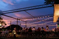 อินเลญา รีสอร์ท (Inlaya Resort) - ที่มีบาร์