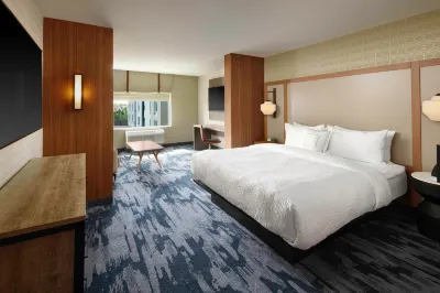 Fairfield Inn & Suites Louisville Northeast Hôtels à : Louisville