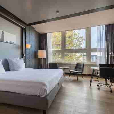 Leonardo Hotel Utrecht City Center Rooms