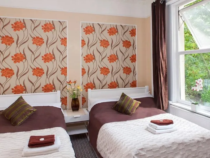 Hotel 261