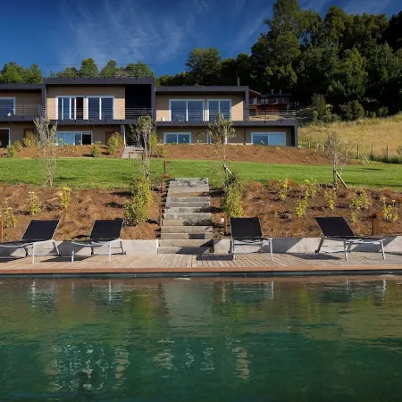 Lake Lodge