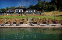 Lake Lodge - Homestays