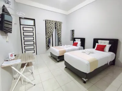 Dvio Syariah Hotels in Tarok Dipo