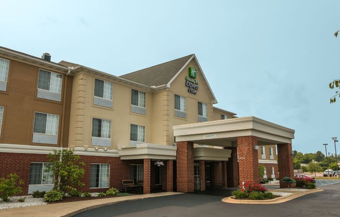 Holiday Inn Express & Suites JACKSON by IHG