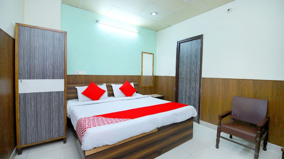 OYO 41588 Hotel Arise