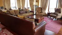 Aiora Guesthouse - Pensions