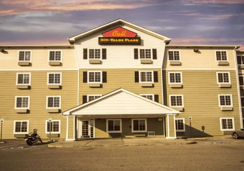 WoodSpring Suites Evansville Hotels in Ohio Township