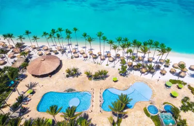 Holiday Inn Resort Aruba-Beach Resort & Casino Отели рядом с достопримечательностью «The Mask»