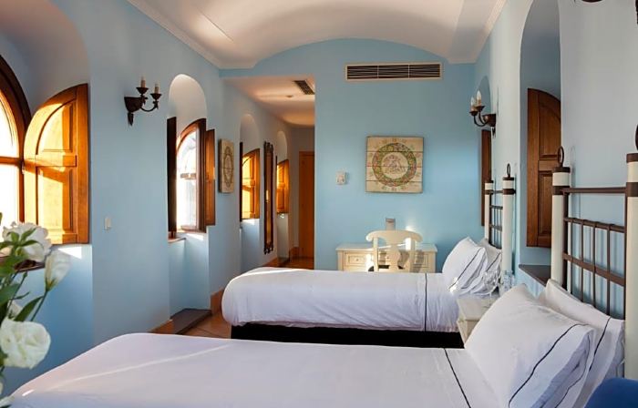 Tugasa Hotel la Posada