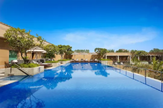 Crowne Plaza GURGAON by IHG فنادق في 