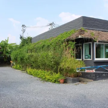 The Park Drive-Thru Check-in Resort