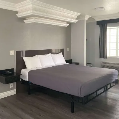 Motel 6 Glendale, CA – Pasadena Burbank Los Angeles Hotels near كلية اوكسيدنتال