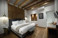 Hotel Madi Các khách sạn gần Parroquia de San Miguel Arcangel