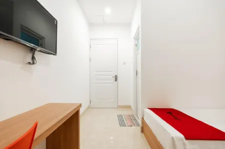 RedDoorz @ Graha Cemerlang Maros