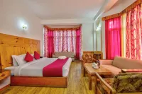 Hotel Royal the Mall Manali Hotels near Mulkila Adventures