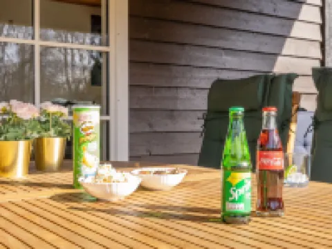 "Undis" - 660m from the Sea