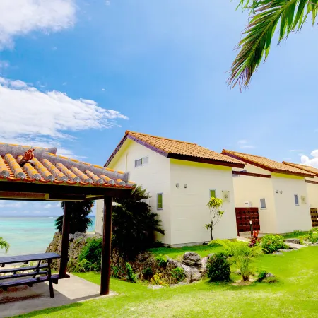 Aloalo Beach Kabira