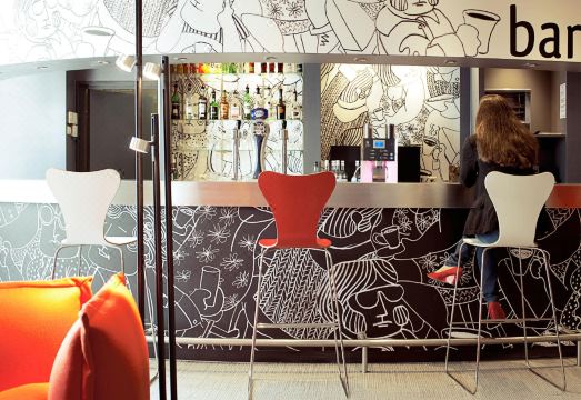 5. 이비스 아스타나..