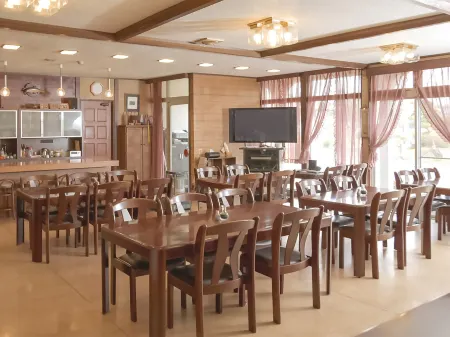 Hotel Katsuragi Отели в г. Сакура