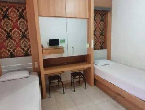 Rumah Kost Dempo Hotel dekat Museum Kalimantan Barat