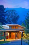 Topnotch Resort