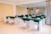 Beth Kasegaran Theresia Hotels in Megamendung