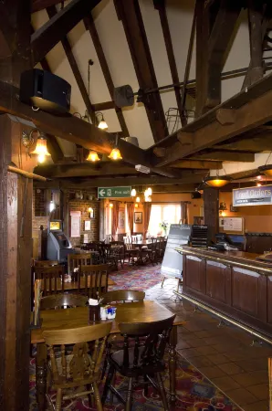 Premier Inn Eastbourne Отели в г. Хейлшем