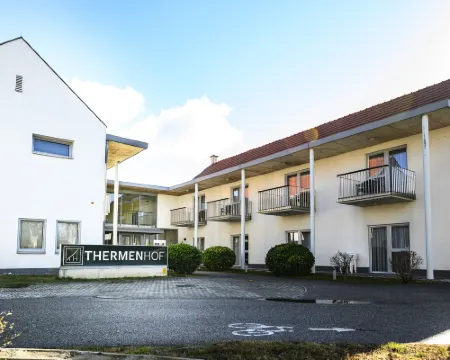 Thermenhof Lutzmannsburg - Inklusive Thermeneintritt am An- Oder Abreisetag ルッツマンスブルクのホテル