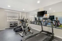 Clarion Pointe Staunton East - Gym