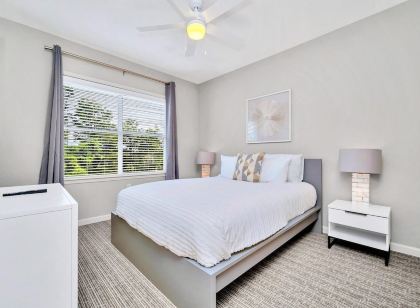 Near Disney - 3Br Apt - Pool and Hot Tub