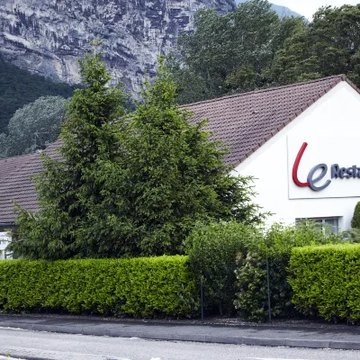 Campanile Grenoble Nord - Saint EGRÈVE Hotels near ESRF