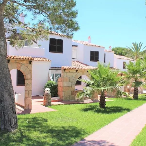 Horse and Groom Hotel - Housity