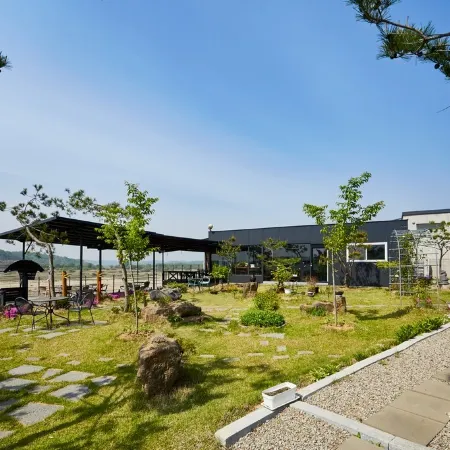 Yeoncheon Meomuldaol Pension