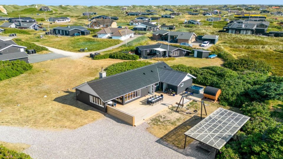 "Hillevi" - 200m from the Sea