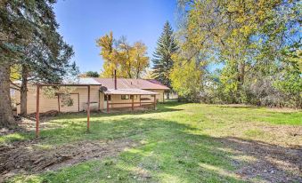 Quaint Meeker Escape 1/2 Mi to White River!