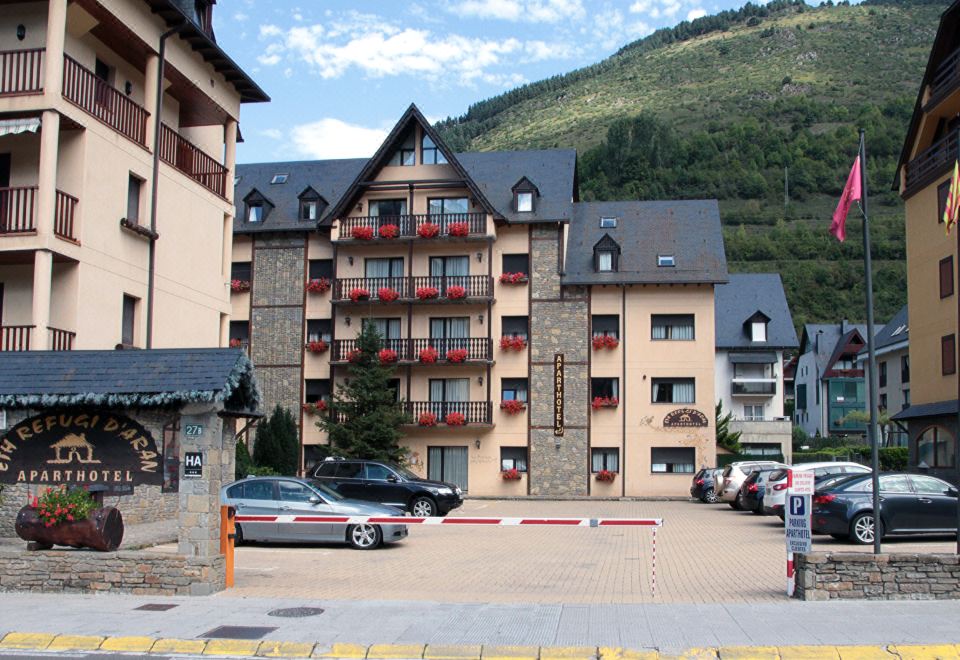 2. 스위트 아파트호..