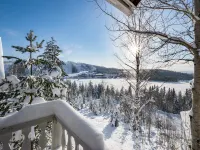 Aurinkoalppi 11a Paritalon yläkerta