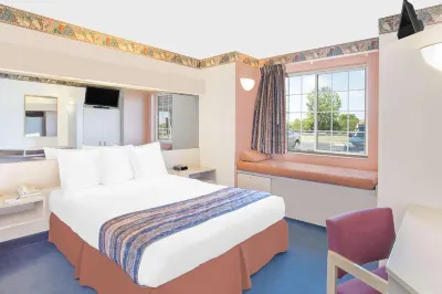 Microtel Inn & Suites by Wyndham Fond du Lac Hotels in Fond du Lac